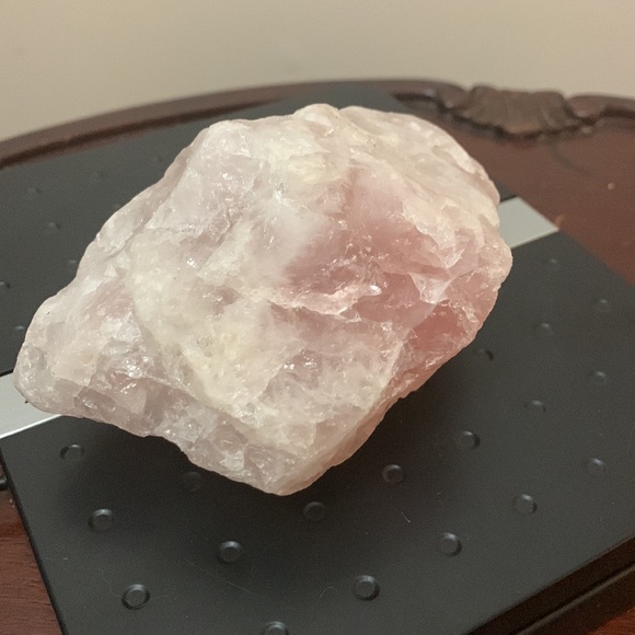 Rose Quartz Gemstone - Picture 4 of 5